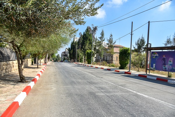 حملة تأهيل حي عين منجد متواصلة 
