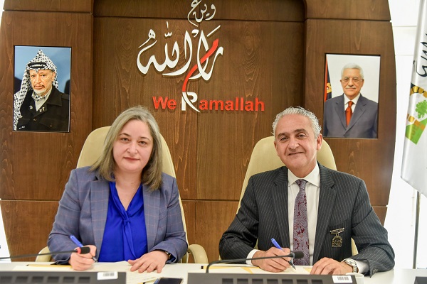 بلدية رام الله ووزارة السياحة والأثار توقعان اتفاقية الأحكام الخاصة لحماية البلدة القديمة والمباني التراثية المنفردة