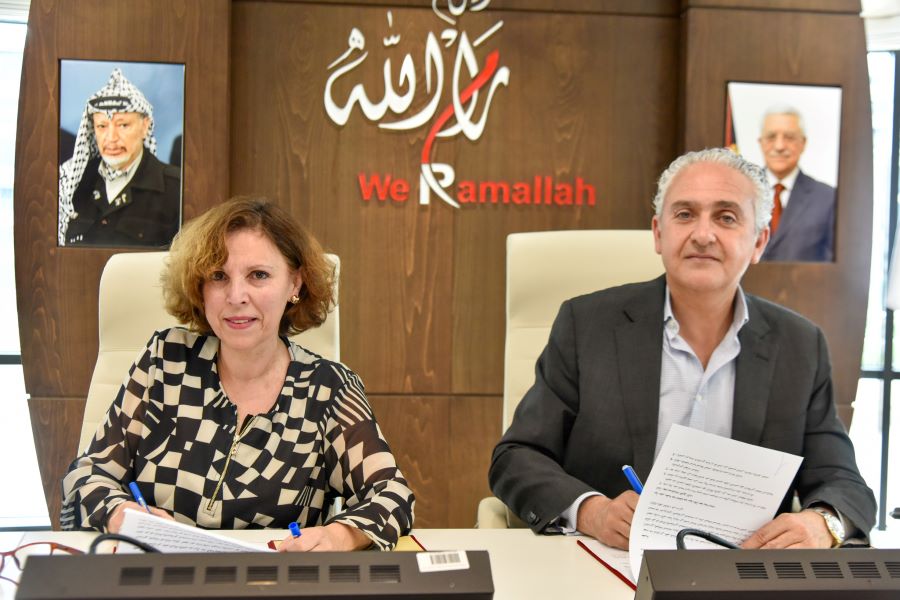 بلدية رام الله توقع مذكرة تفاهم مع مركز جبل النجمة 