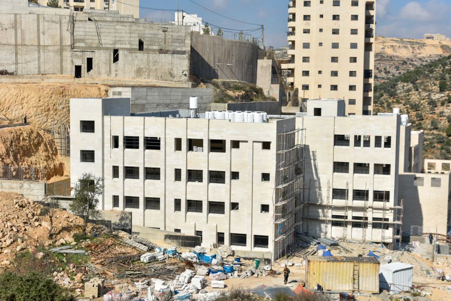 تواصل بلدية رام الله إنشاء المدرسة الجديدة بنسبة إنجاز 80%
