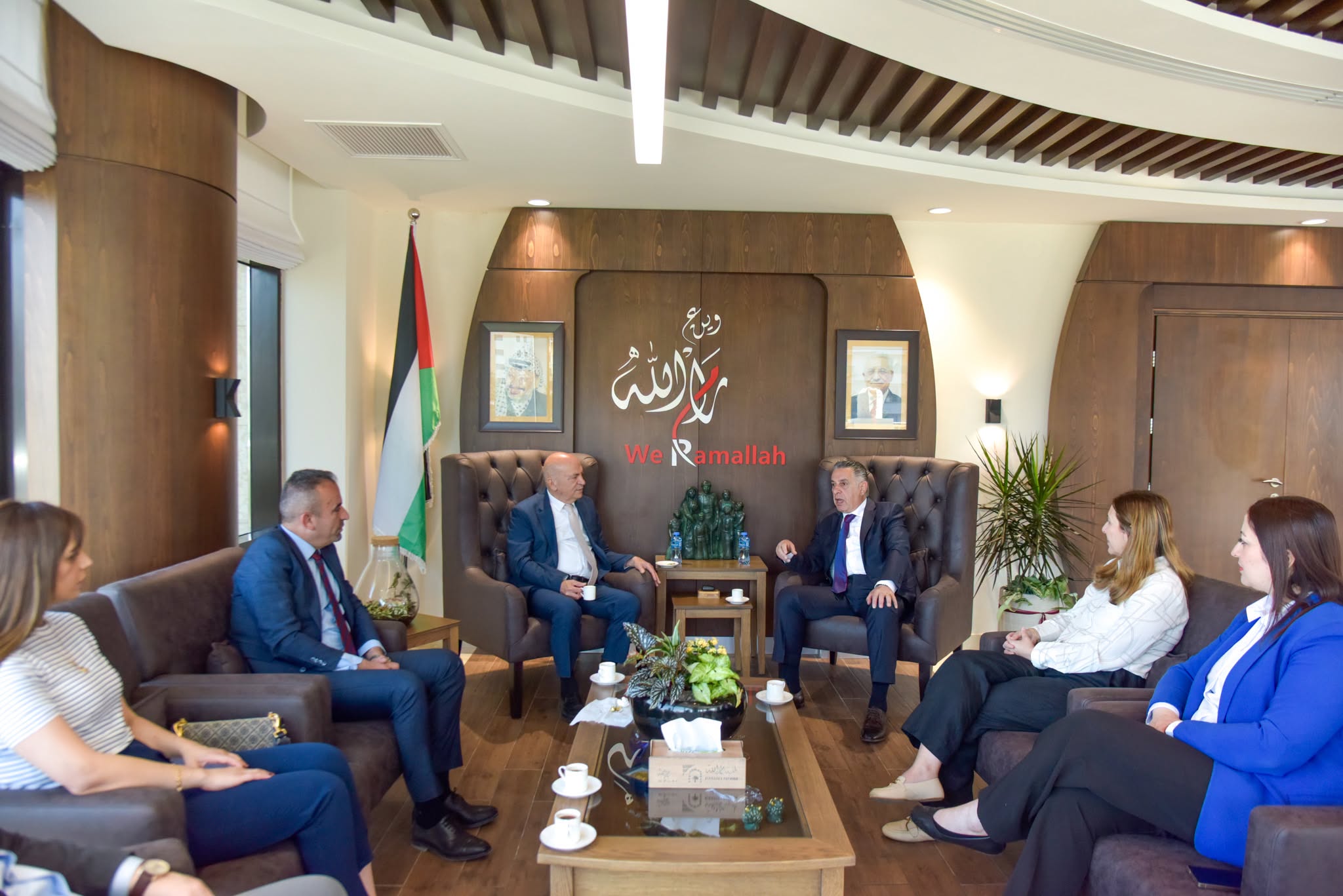رئيس بلدية رام الله يستقبل وزير السياحة والآثار لبحث تطوير القطاع السياحي في المدينة