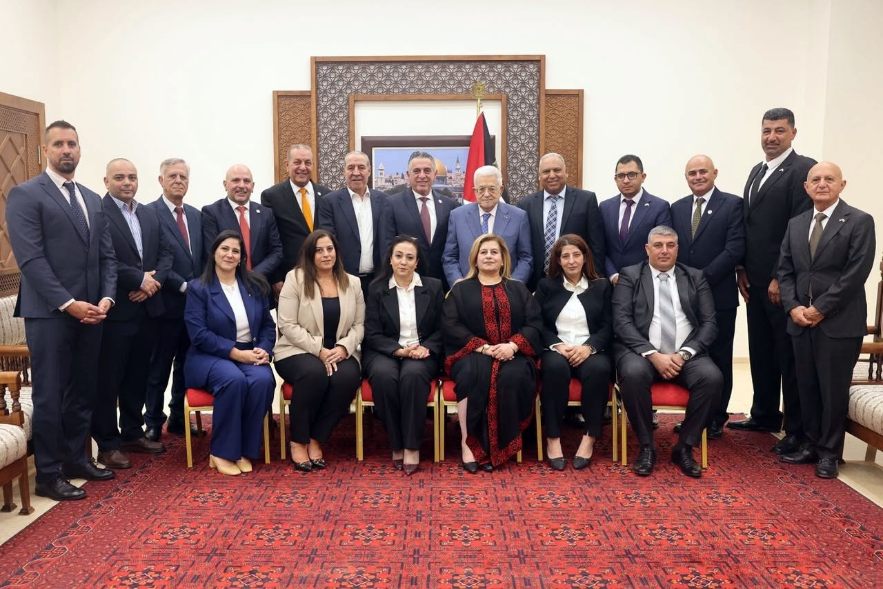 الرئيس يستقبل مجلس بلدية رام الله ويشدد على دور البلديات في دعم الصمود وتطوير الخدمات